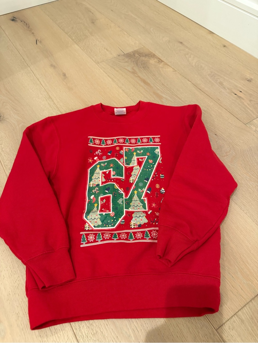 Red Holiday Number 67 Crewneck Sweater size medium kids